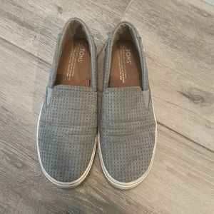 Kids Tom’s Slip on Shoe- Gray